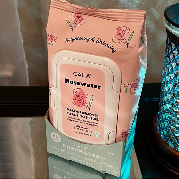 CALA Rosewater MAKE-UP REMOVER
CLEANSING TISSUES 60 sheets with Vitamin E. NEW - Picture 6 of 7